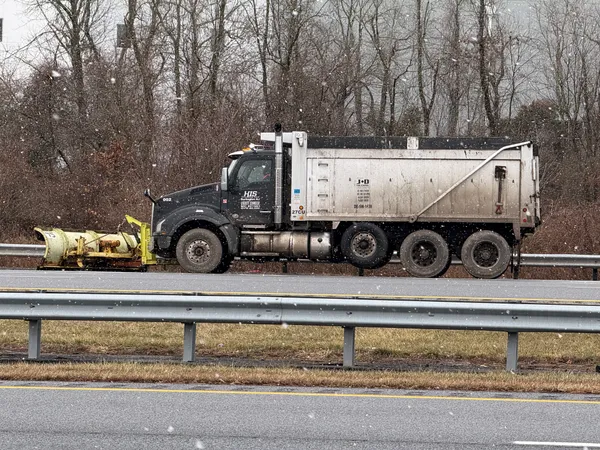 Cold Weather and Ongoing Highway Projects Slow Tuesday Morning Commute